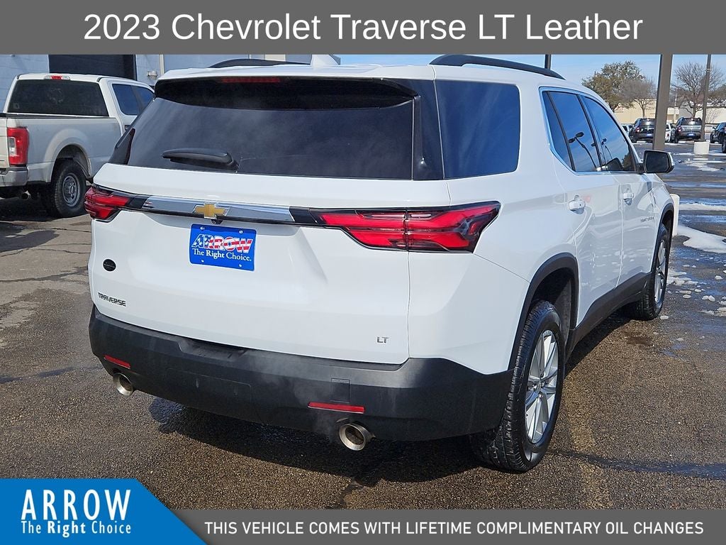 2023 Chevrolet Traverse LT Leather