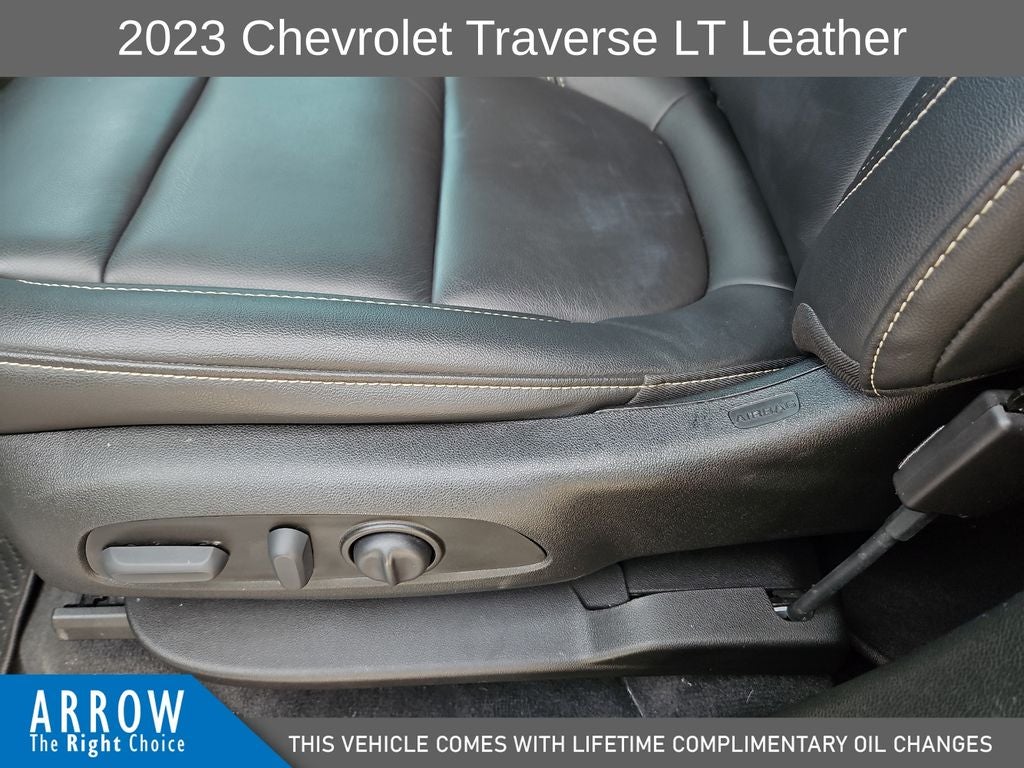 2023 Chevrolet Traverse LT Leather