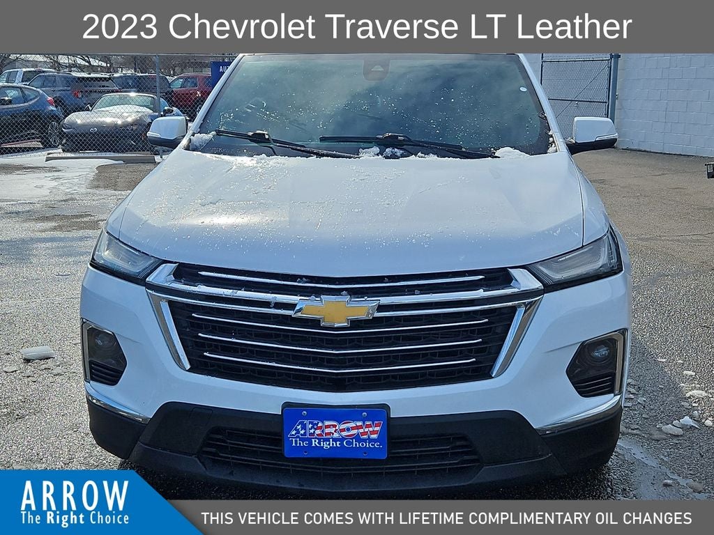 2023 Chevrolet Traverse LT Leather