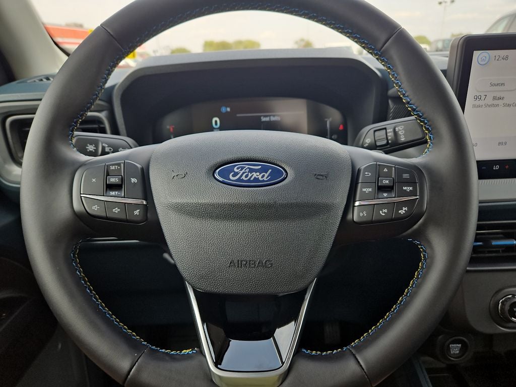 2025 Ford Maverick Lobo Standard