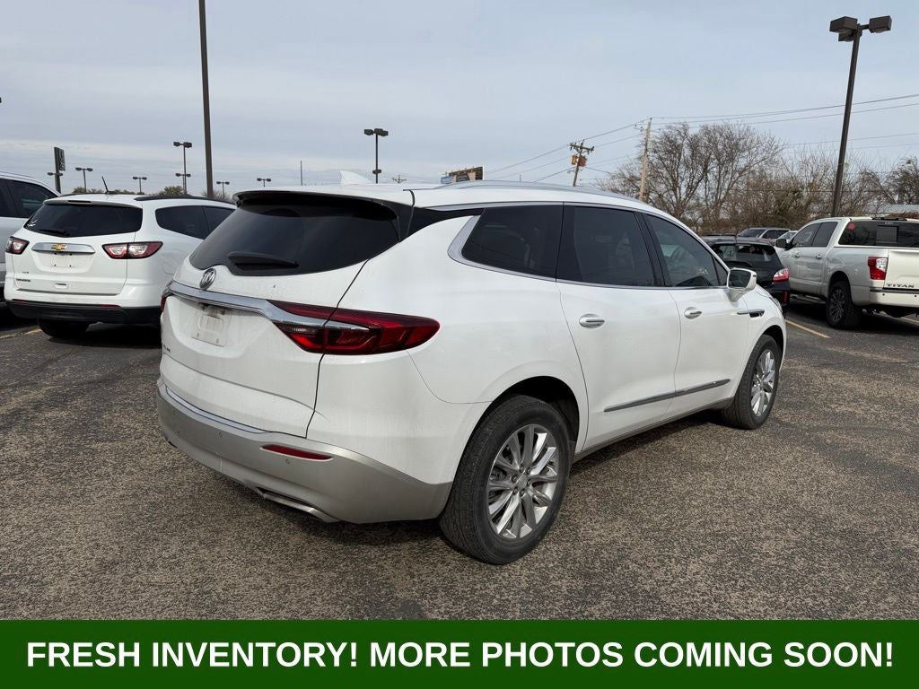 2020 Buick Enclave Essence