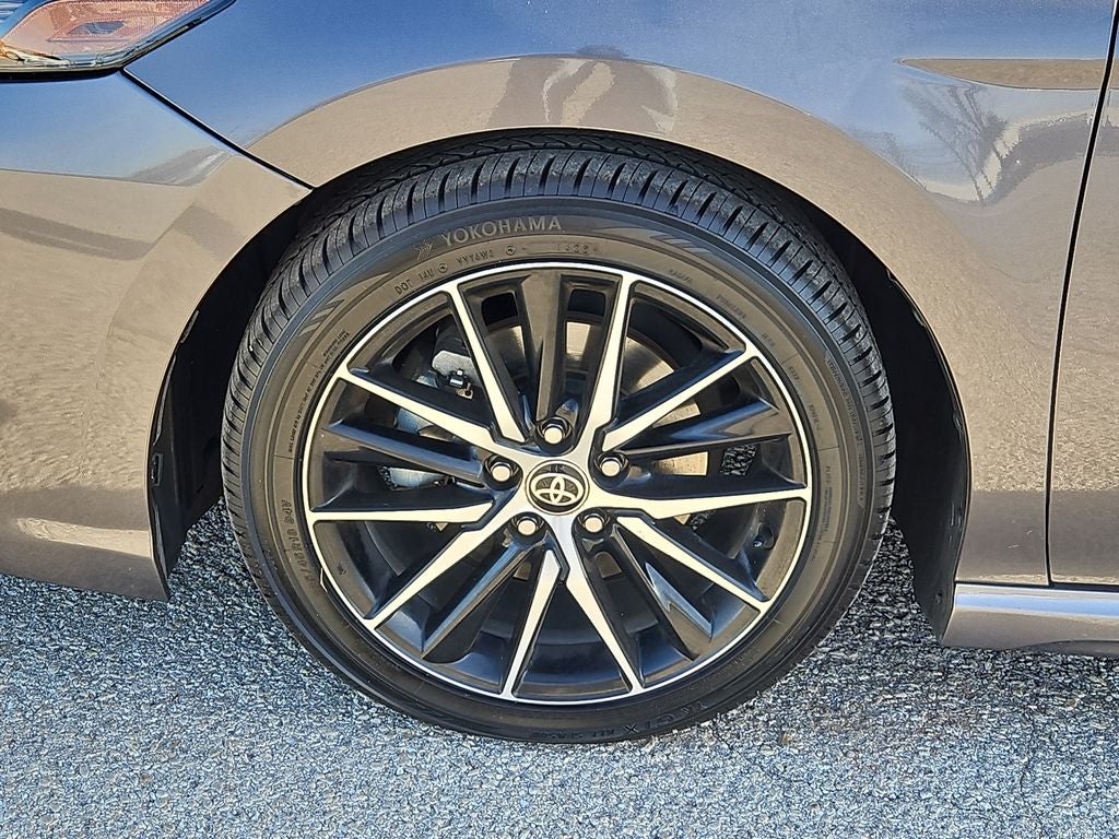 2023 Toyota Camry Hybrid SE