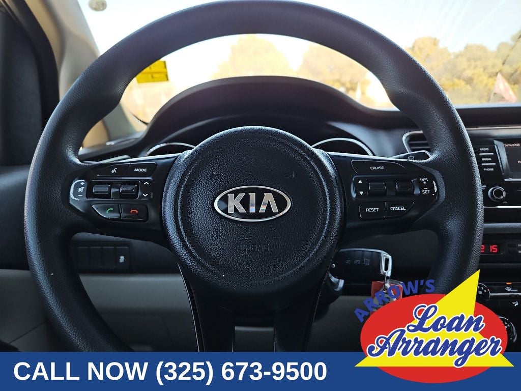 2017 Kia Sedona L